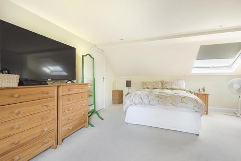 5 Barnard Close, Sunbury-on-thames, TW16 5BT