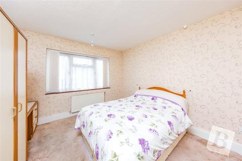 17 Coutts Avenue, Shorne, Gravesend, DA12 3HJ