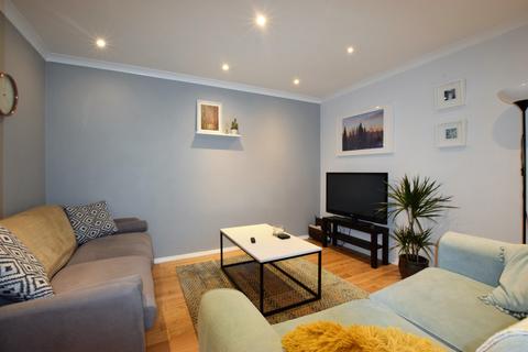 4 Ferndale Gardens, Exeter, EX2 9BG