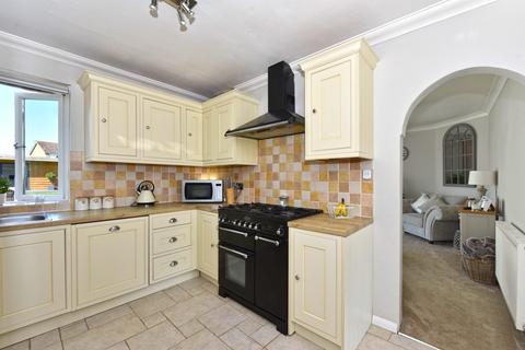 5 Benner Lane, West End, Woking, GU24 9JQ