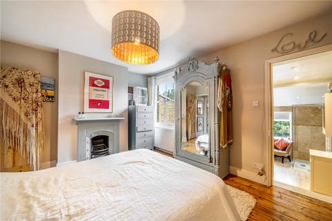 7 Kerrison Villas, London, W5 5NN