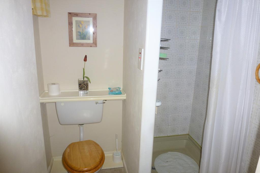 GF Shower Room