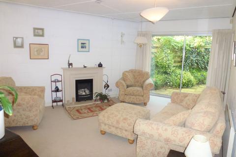 10 Edale Close, Leyland, PR25 3BB