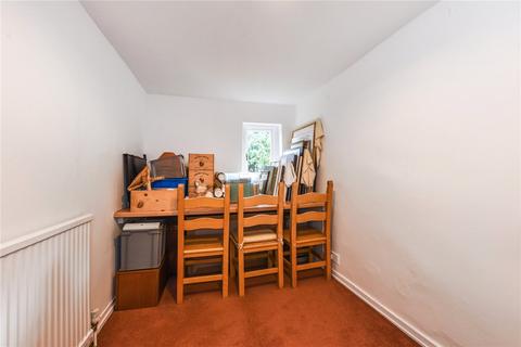 10 Bridge Square, Farnham, GU9 7QR