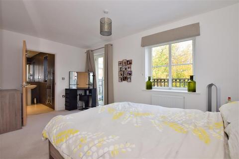 16 Mowbray Close, Epping, CM16 5AZ
