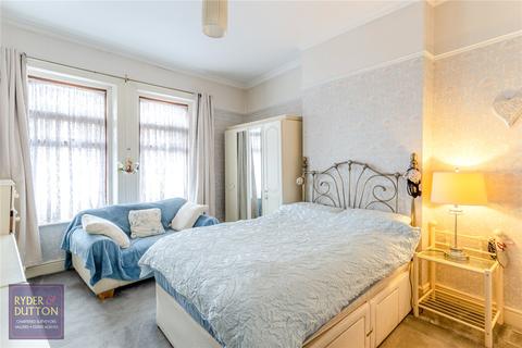 7 Bath Street, Oldham, OL9 7QX