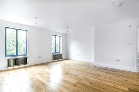 Flat 2, 36 Walsingham Road, London, E5 8NF