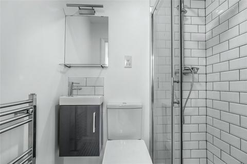 Flat 2, 36 Walsingham Road, London, E5 8NF