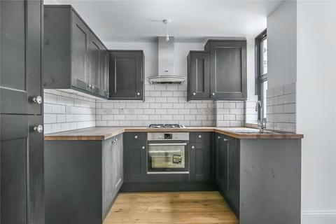 Flat 2, 36 Walsingham Road, London, E5 8NF