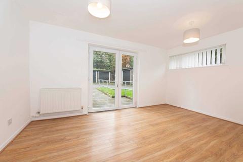 Flat 9, Mayfair Mayfield Road, Salford, M7 3WZ