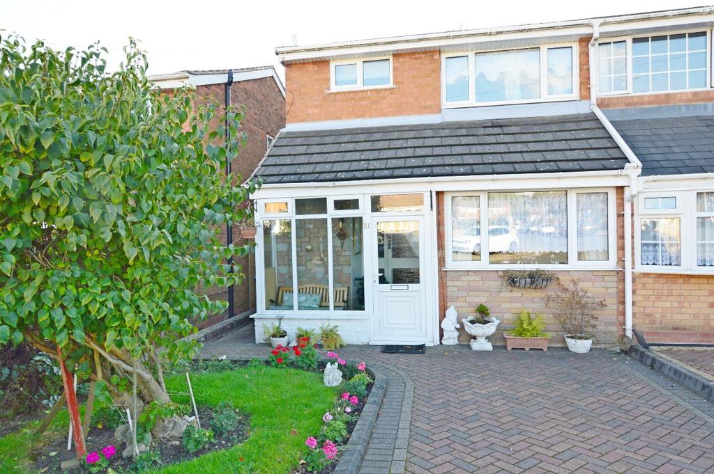 Goodison Gardens, Birmingham 3 bed semidetached house £225,000