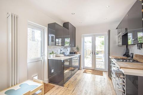 28 Holmewood Road, London, SE25 6UY
