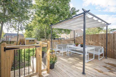 28 Holmewood Road, London, SE25 6UY