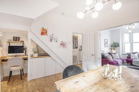 28 Holmewood Road, London, SE25 6UY