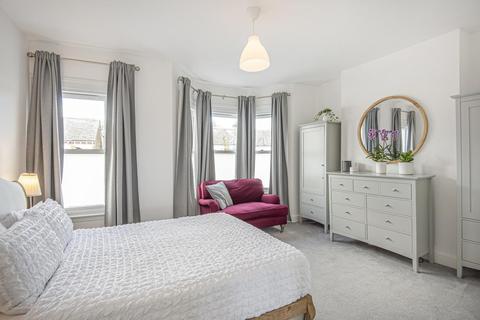 28 Holmewood Road, London, SE25 6UY
