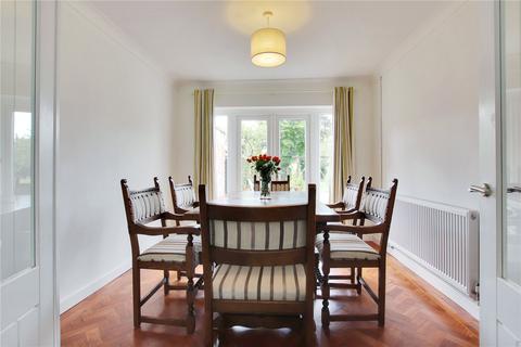 28 Beesfield Lane, Farningham, Dartford, DA4 0BZ