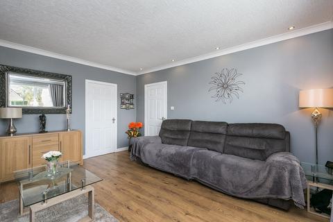 23 High Street, Kilbirnie, KA25 7EX
