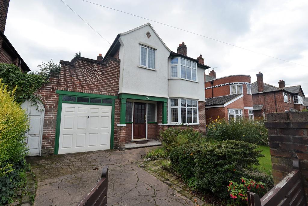 Derbyshire Lane,Stretford, M32 3 bed detached house £385,000