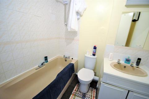68 Rose Street, Swindon, SN2 2HZ