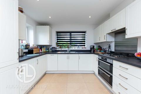 35 Brimstone Drive, Stevenage, SG1 4FX