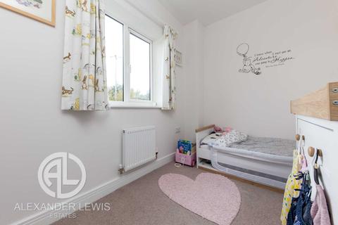 35 Brimstone Drive, Stevenage, SG1 4FX