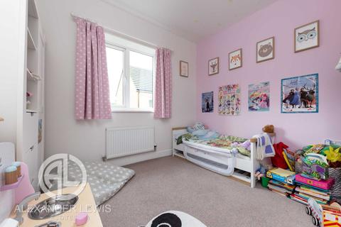 35 Brimstone Drive, Stevenage, SG1 4FX