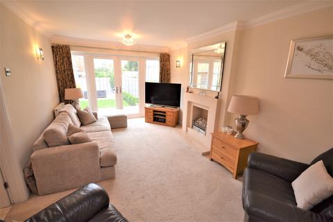 57 Crescent Road, Billericay, CM12 0HZ