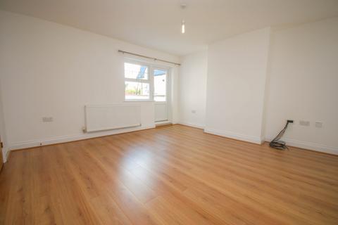 205a Rayleigh Road, Hutton, Brentwood, CM13 1LZ