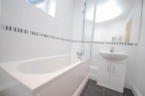 205a Rayleigh Road, Hutton, Brentwood, CM13 1LZ