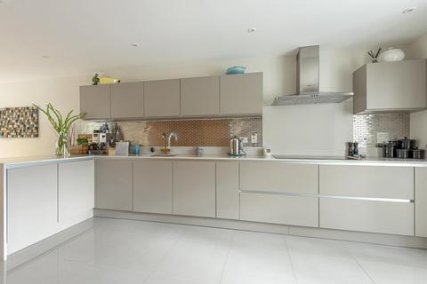 7 Brindlewick Gardens, Beckenham, BR3 1DG