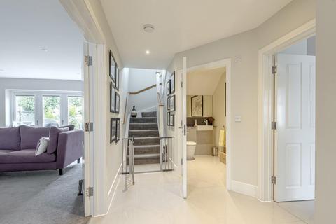 7 Brindlewick Gardens, Beckenham, BR3 1DG