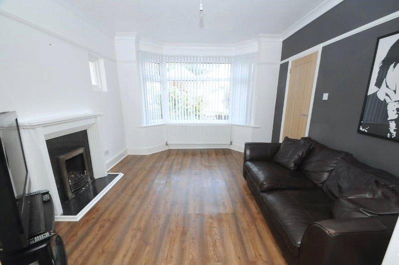 Connaught Crescent, Parkstone, Poole, Dorset, BH12 3 bed detached house