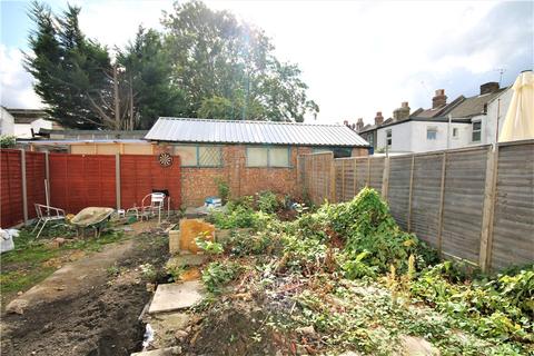 105 Boston Road, Croydon, CR0 3EH