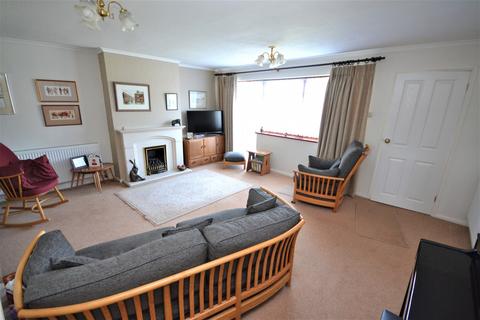 8 Henham Close, Billericay, CM11 2NF