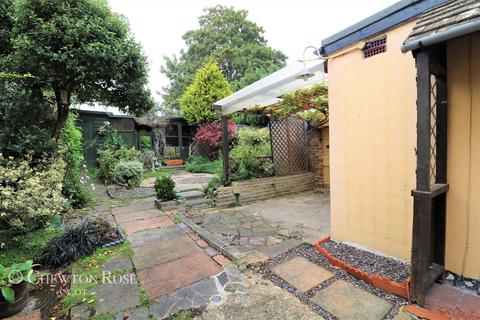 12 King Edwards Road, Ascot, SL5 8PD