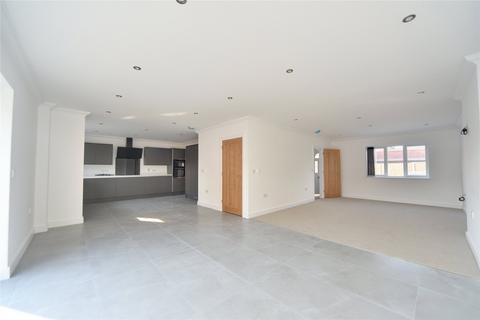 4 bedroom detached house to rent, Skye Gardens, Feltwell, Thetford, IP26