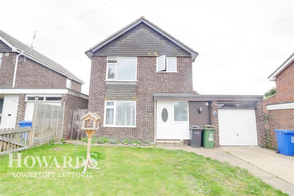 Breckland Way, Lowestoft 3 bed semidetached house £825 pcm (£190 pw)