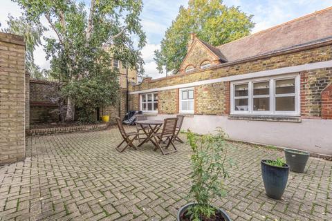 4 Reed Place, London, SW4 7LF