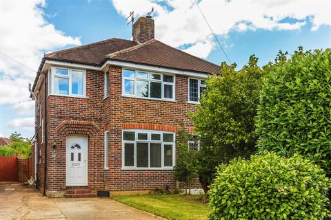 94 Sandcross Lane, Reigate, RH2 8EY