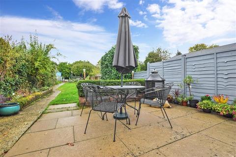94 Sandcross Lane, Reigate, RH2 8EY