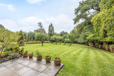 Emily House Totteridge Green, London, N20 8PY