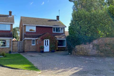 10 Cumberland Close, Northampton, NN3 2AD