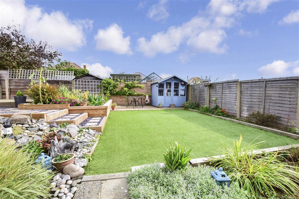 Eskdale Avenue, Ramsgate, Kent 5 bed detached house £500,000