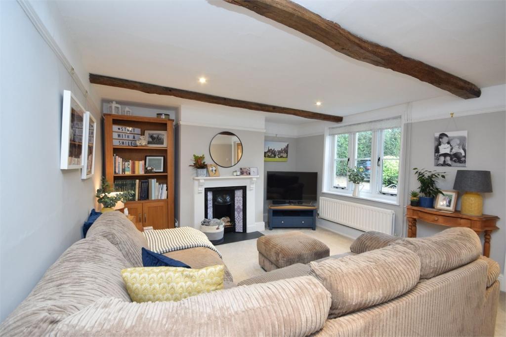 The Street, Brundall, Norwich, Norfolk 4 bed cottage for sale £525,000