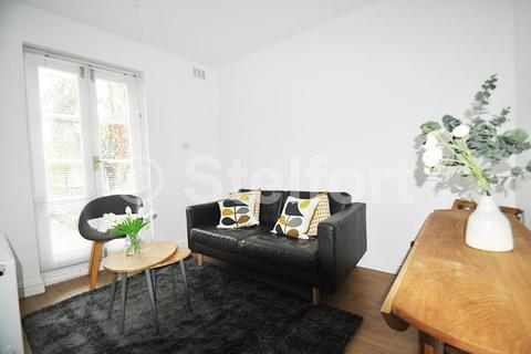2 bedroom flat to rent, Southampton Road, London, NW5