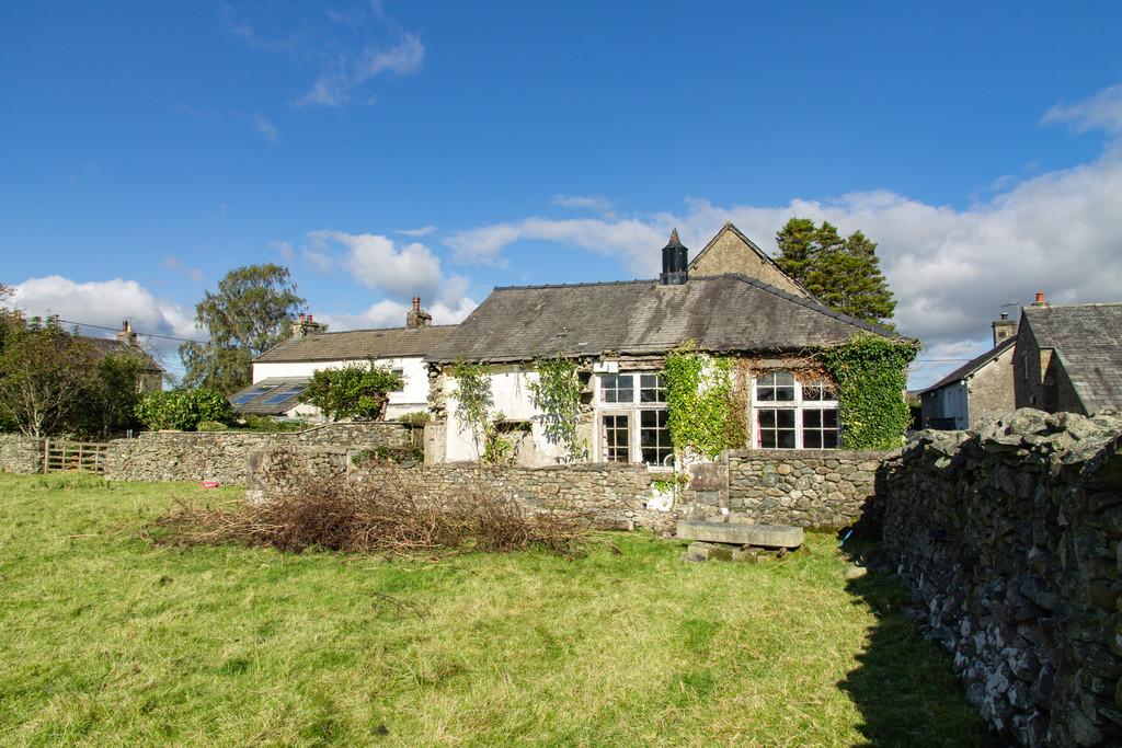 Rear Aspect