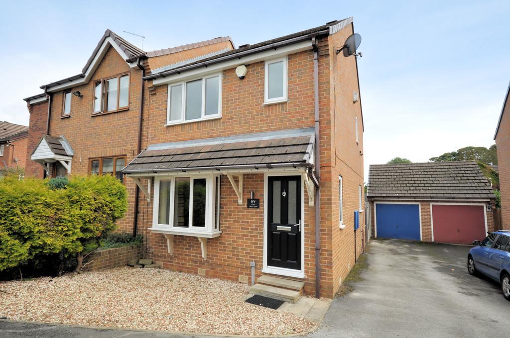 Towngate, Silkstone, Barnsley 3 bed semidetached house £187,500