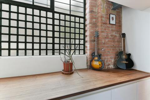 Flat 1, 9 Boyd Street, London, E1 1NH