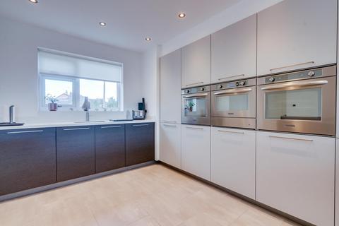 42 Hatfield Lane, Barnby Dun, Doncaster, DN3 1DF