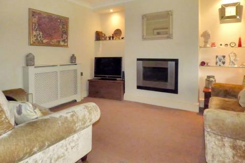 30 Avon Crescent, Stratford-upon-avon, CV37 7EX